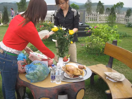 Dịch vụ cúng giỗ online cho người thân lễ tết, ngày rằm và mùng Một được tiến hành đều đặn hàng tháng