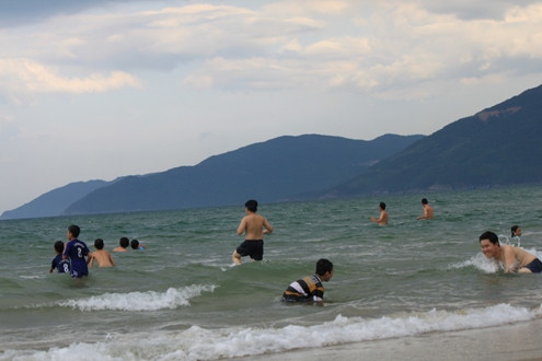 Vui với sóng biển Vui với sóng biển