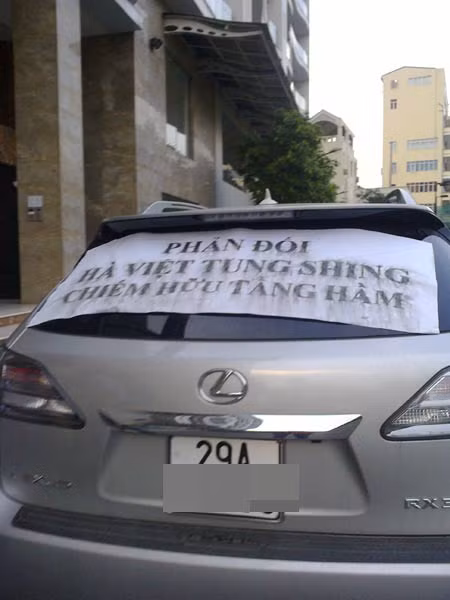 Cư dân phản đối chủ đầu tư tăng giá gửi xe từ 1 triệu đồng lên 2 triệu đồng