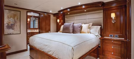 Các phòng trên du thuyền Wheels đều có phòng tắm khép kín.