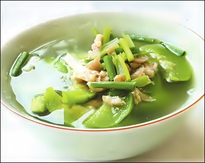 Ngoài tác dụng nấu canh, mướp luộc chấm muối vừng, mướp xào lạc cũng rất ngon