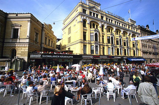 9.Phần Lan: Thuế suất thuế thu nhập cá nhân cao nhất: 49,2% Thu nhập bình quân năm 2010: 49.000 USD. Mức thuế thu nhập 49,2% ở Phần Lan có hiệu lực đối với mức thu nhập từ 91.000 USD. 9.Phần Lan: Thuế suất thuế thu nhập cá nhân cao nhất: 49,2% Thu nhập bình quân năm 2010: 49.000 USD. Mức thuế thu nhập 49,2% ở Phần Lan có hiệu lực đối với mức thu nhập từ 91.000 USD.