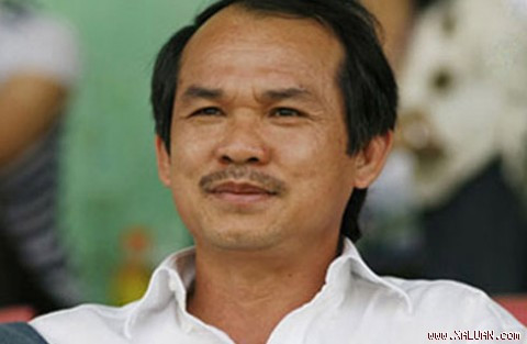 Với mức thu nhập như hiện nay, mỗi năm Bầu Đức có 3 tỷ đồng từ lương công ty Với mức thu nhập như hiện nay, mỗi năm Bầu Đức có 3 tỷ đồng từ lương công ty