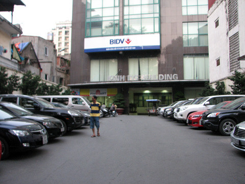 Chủ đầu tư tại chung cư 93 Lò Đúc cho rằng cư dân đang nhầm lẫn Chủ đầu tư tại chung cư 93 Lò Đúc cho rằng cư dân đang nhầm lẫn