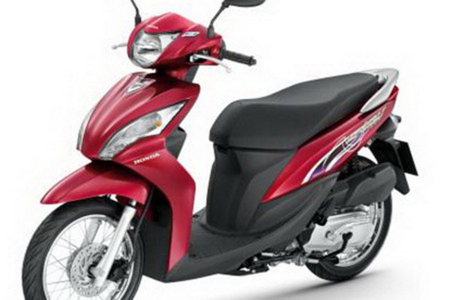 Đặc điểm đáng nói nhất trên mẫu xe mới này là cốp xe có dung tích lên đến 18 lít, có khả năng chứa được một mũ bảo hiểm kín đầu (full face). Vì đặc điểm này nên mẫu xe này còn được gọi với cái tên Honda Spacy Helmets-In. Đặc điểm đáng nói nhất trên mẫu xe mới này là cốp xe có dung tích lên đến 18 lít, có khả năng chứa được một mũ bảo hiểm kín đầu (full face). Vì đặc điểm này nên mẫu xe này còn được gọi với cái tên Honda Spacy Helmets-In.