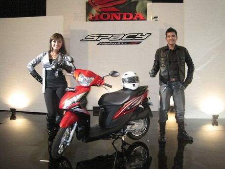 Dòng xe này được chào bán với giá khởi điểm 28,2 triệu đồng ở Indonexia trước đó Dòng xe này được chào bán với giá khởi điểm 28,2 triệu đồng ở Indonexia trước đó