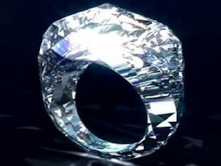 Chiếc nhẫn đầu tiên trên thế giới được chế tác hoàn toàn bằng kim cương lên tới 150-carat của Shawish Jewelry.