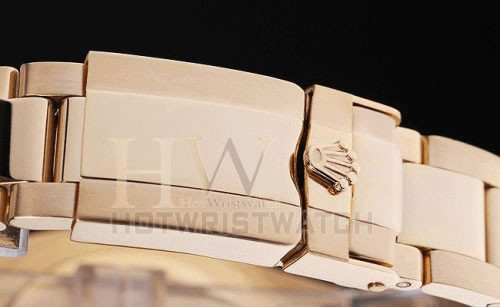 Cận cảnh dây của chiếc Rolex Daytona Cận cảnh dây của chiếc Rolex Daytona