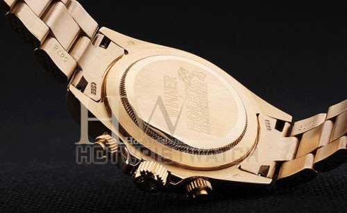 Tùy vào chất liệu mà Rolex Cosmograph Daytona có giá từ 12.000-50.000 USD (khoảng 240 triệu đồng – 1 tỷ đồng). Tùy vào chất liệu mà Rolex Cosmograph Daytona có giá từ 12.000-50.000 USD (khoảng 240 triệu đồng – 1 tỷ đồng).