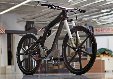 Phiên bản Audi Duo City được bán ở mức 6.530 USD (khoảng 140 triệu đồng), Audi Sport Duo là 7.350 USD và Audi DuoRoad là 7.460 USD (khoảng 160 triệu đồng). Phiên bản Audi Duo City được bán ở mức 6.530 USD (khoảng 140 triệu đồng), Audi Sport Duo là 7.350 USD và Audi DuoRoad là 7.460 USD (khoảng 160 triệu đồng).