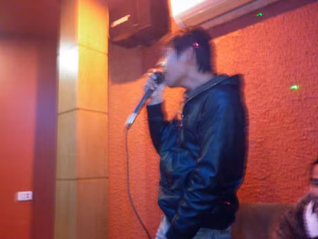 Nhiều khách than vãn bị "chém" đẹp khi đi hát karaoke ngày tân niên. Nhiều khách than vãn bị "chém" đẹp khi đi hát karaoke ngày tân niên.
