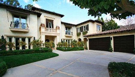 Toàn cảnh ngôi biệt thự Toàn cảnh ngôi biệt thự