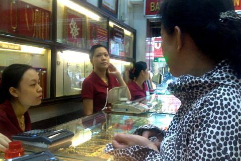 Theo nghị định 24, chỉ có 9 doanh nghiệp được kinh doanh vàng miếng Theo nghị định 24, chỉ có 9 doanh nghiệp được kinh doanh vàng miếng