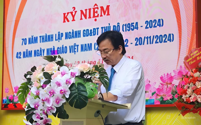 Thầy Nguyễn Văn Dũng, Bí thư chi bộ, Hiệu trưởng Trường Trung học phổ thông Hoài Đức A. (Ảnh: Website nhà trường) _1735876960260.jpeg