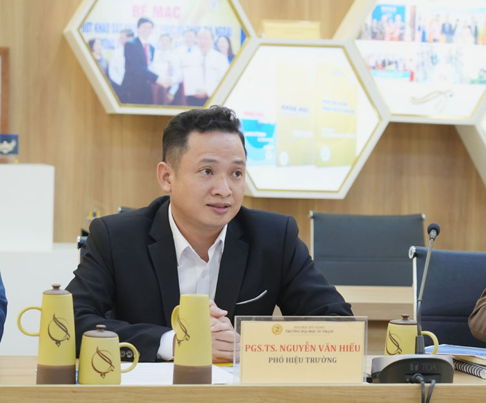 Phó Giáo sư, Tiến sĩ Nguyễn Văn Hiếu - Phó Hiệu trưởng Trường Đại học Sư phạm, Đại học Đà Nẵng. (Ảnh: Website nhà trường) pgs.ts nguyễn văn hiếu.png