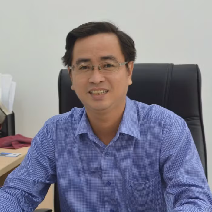 ts le hoai long.png