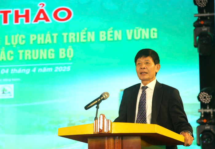 chu pham ngoc hien.jpg