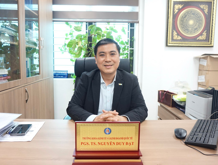 Phó Giáo sư, Tiến sĩ Nguyễn Duy Đạt - Trưởng khoa Kinh tế và Kinh doanh quốc tế, Trường Đại học Thương mại. (Ảnh: Thúy Hiền) gdvn-pgs.ts nguyen duy dat.jpg