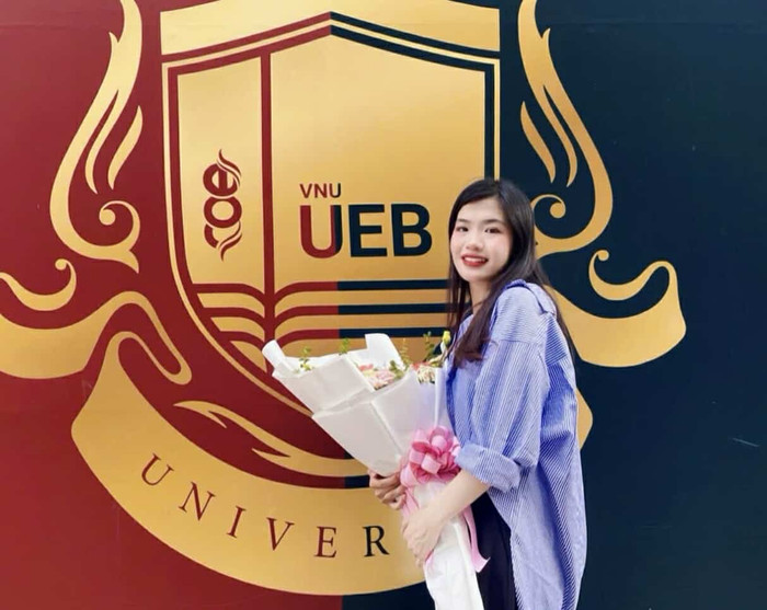 Chị Phạm Khánh Linh - cựu sinh viên tốt nghiệp xuất sắc Trường Đại học Kinh tế, Đại học Quốc gia Hà Nội. (Ảnh: NVCC) pham khanh linh.jpg