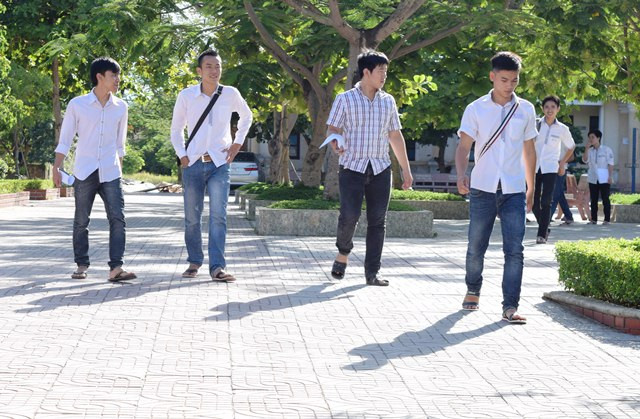 Nhiều thí sinh đánh giá đề Toán khó, có tính phân loại cao. (Ảnh: Thủy Phan)