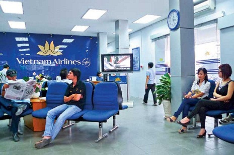 Cận tết, nhiều khách hàng "té ngửa" vì biết vé máy bay của mình bị các đại lý "ma" lừa mất. Cận tết, nhiều khách hàng "té ngửa" vì biết vé máy bay của mình bị các đại lý "ma" lừa mất.