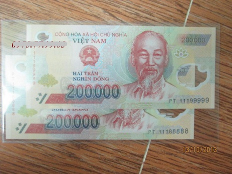 Cặp tiền này được rao bán với giá 1,5 triệu đồng.