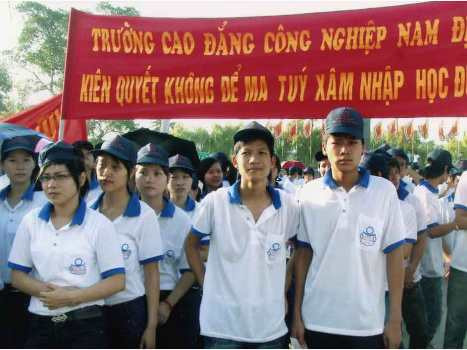 Ngành giáo dục thường xuyên tổ chức đợt cao điểm về phòng chống ma túy. Ngành giáo dục thường xuyên tổ chức đợt cao điểm về phòng chống ma túy.