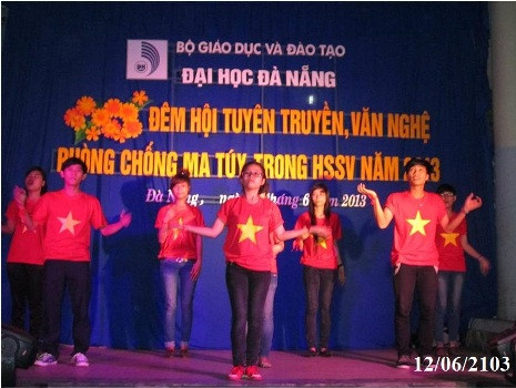 Đêm hội tuyên truyền, văn nghệ phòng chống ma túy tại ĐH Đà Nẵng 2013. Đêm hội tuyên truyền, văn nghệ phòng chống ma túy tại ĐH Đà Nẵng 2013.