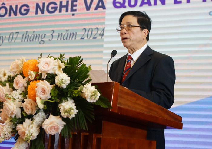Phó Giáo sư, Tiến sĩ, Nhà giáo ưu tú Nguyễn Xuân Sơn. Ảnh: Thi Thi. GDVN_thay_son.jpg