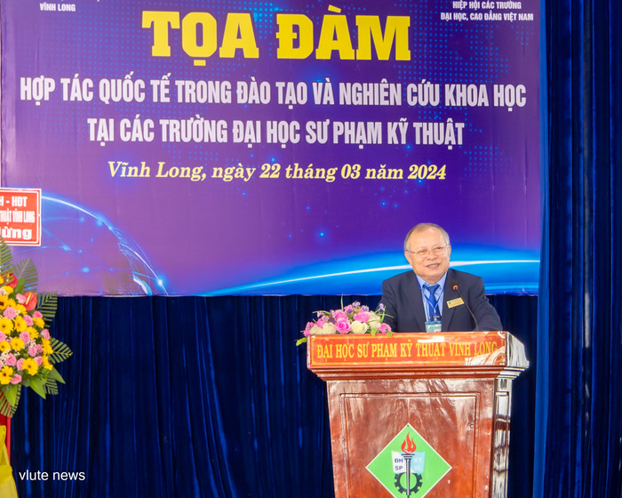 Phó Giáo sư, Tiến sĩ Cao Hùng Phi - Hiệu trưởng Trường Đại học Sư phạm Kỹ thuật Vĩnh Long. long.JPG