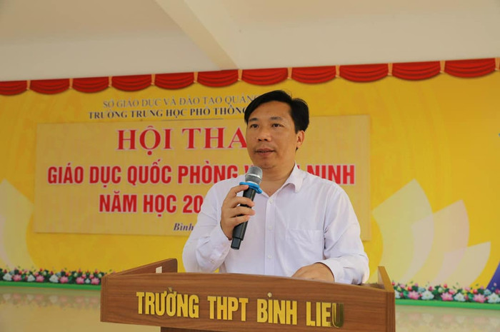 Thạc sĩ Đinh Quốc Tuấn, Hiệu trưởng Trường Trung học phổ thông Bình Liêu. (Ảnh: website nhà trường) 440607879_903013444962334_7897885316626407002_n.jpg