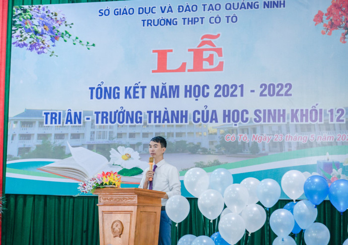 Thạc sĩ Nguyễn Hải Phòng, Hiệu trưởng Trường Trung học phổ thông Cô Tô. (Ảnh: NVCC) 282647209_5088245977931004_5076733201124857599_n.jpg