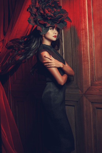 Vào tháng 12, Đỗ Mạnh Cường sẽ ra mắt cuốn sách ảnh nghệ thuật - thời trang mang tên "The Muse - Nàng thơ". Dàn vedette trong làng thời trang và giải trí góp mặt trong quyển sách này. Trong ảnh là siêu mẫu Thanh Hằng. Vào tháng 12, Đỗ Mạnh Cường sẽ ra mắt cuốn sách ảnh nghệ thuật - thời trang mang tên "The Muse - Nàng thơ". Dàn vedette trong làng thời trang và giải trí góp mặt trong quyển sách này. Trong ảnh là siêu mẫu Thanh Hằng.