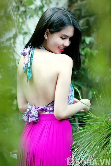 Cuối tuần vừa qua người đẹp Ngọc Trinh đã có chuyến công tác tại Hà Nội. Không khí lạnh cùng với việc di chuyển từ Hà Nội đến Hạ Long đã khiến sức khoẻ của "Nữ hoàng nội y" giảm sút và phải nhập viện.