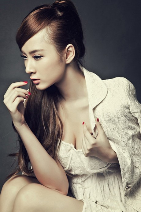 Phương Trinh, tuổi 18 căng tràn sức sống Phương Trinh, tuổi 18 căng tràn sức sống