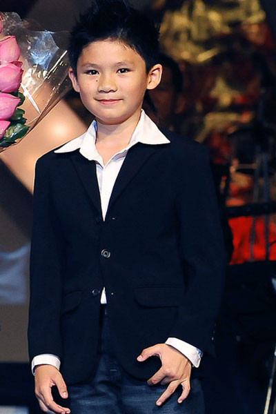 Beckham Bằng Phương, tên của cậu cả nhà Bằng Kiều được ghép tên lót của mẹ và của bố.