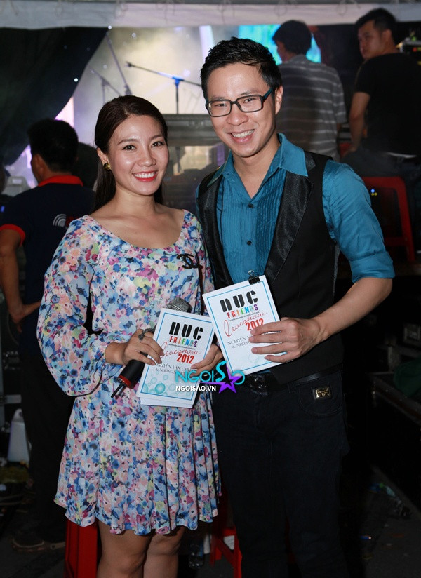 Hai MC của chương trình. Hai MC của chương trình.