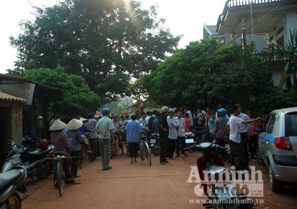 Chùm ảnh khám nhà hung thủ vụ thảm sát Bắc Giang ảnh 8