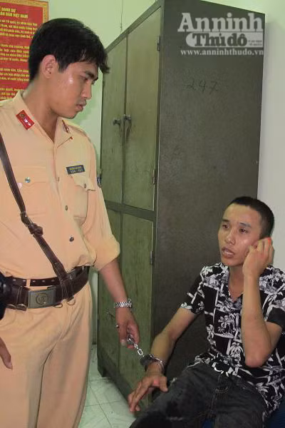 Hà Nội: Tạm giữ 3 siêu mô-tô không giấy tờ ảnh 4