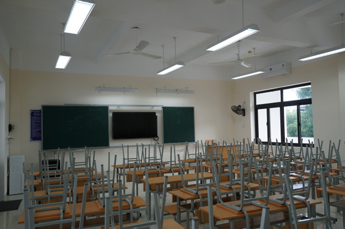 Trang thiết bị trong 1 lớp học (Ảnh: Phạm Linh) Trang thiết bị trong 1 lớp học (Ảnh: Phạm Linh)