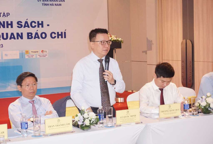 Ông Lê Quốc Minh - Ủy viên Trung ương Đảng, Tổng Biên tập Báo Nhân Dân, Phó Trưởng Ban Tuyên giáo Trung ương, Chủ tịch Hội Nhà báo Việt Nam phát biểu tại diễn đàn (Ảnh: CTV)