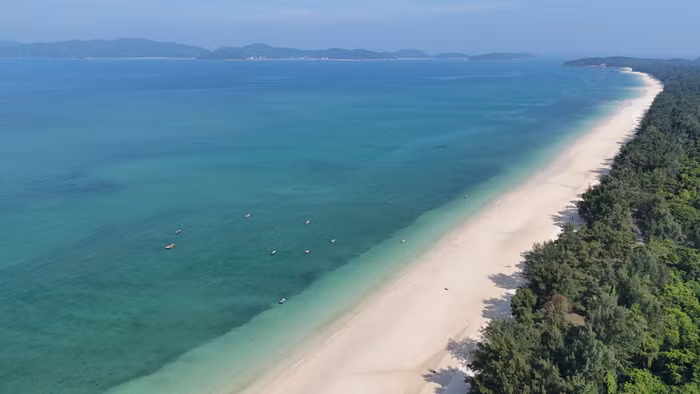 Biển Cô Tô những ngày đầu thu (Ảnh: PL)