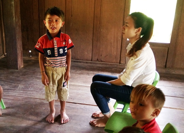 Hàng ngày, tiếng các em học sinh ca hát, đọc chữ vang vọng cả núi rừng (Ảnh: Thủy Phan) Hàng ngày, tiếng các em học sinh ca hát, đọc chữ vang vọng cả núi rừng (Ảnh: Thủy Phan)