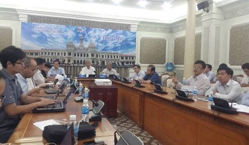 Ủy ban Nhân dân thành phố Hồ Chí Minh nói lại lệnh cấm dạy thêm, học thêm trên địa bàn thành phố trong cuộc họp báo về tình hình kinh tế - xã hội 9 tháng đầu năm 2016 (ảnh: P.L). Ủy ban Nhân dân thành phố Hồ Chí Minh nói lại lệnh cấm dạy thêm, học thêm trên địa bàn thành phố trong cuộc họp báo về tình hình kinh tế - xã hội 9 tháng đầu năm 2016 (ảnh: P.L).