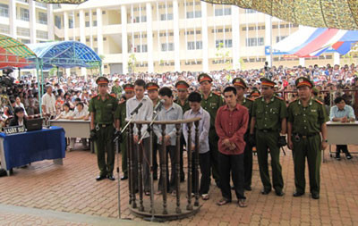 Băng Tài "hen" lãnh án 22 năm tù giam Băng Tài "hen" lãnh án 22 năm tù giam