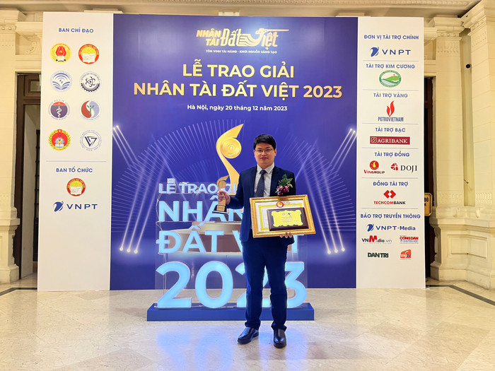 Tiến sĩ Trương Thanh Tùng (Trường Đại học Phenikaa) đạt giải thưởng Nhân tài Đất Việt năm 2023. Ảnh: Website trường. TS Trương Thanh Tùng.jpg