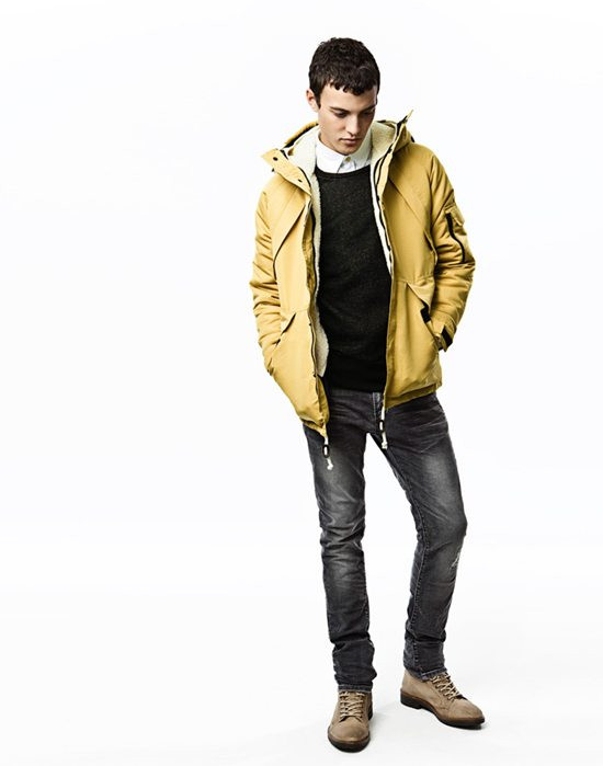 Trong các shoot hình thời trang mới của Zara, bạn sẽ không còn bắt gặp hình ảnh các anh chàng đô con, lực lưỡng với cơ bụng 6 múi nữa. Zara quả thật rất biết chiều lòng tất cả các đối tượng khách hàng khi tung ra những thiết kế mới rất tuyệt dành cho những chàng trai có vóc dáng "khiêm tốn". Trong các shoot hình thời trang mới của Zara, bạn sẽ không còn bắt gặp hình ảnh các anh chàng đô con, lực lưỡng với cơ bụng 6 múi nữa. Zara quả thật rất biết chiều lòng tất cả các đối tượng khách hàng khi tung ra những thiết kế mới rất tuyệt dành cho những chàng trai có vóc dáng "khiêm tốn".