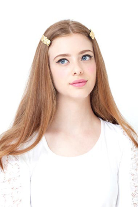 Kẹp tóc lấp lánh sẽ giúp cho mái tóc bạn thật nổi bật trong tối dạ hội cùng bạn bè. Kẹp tóc lấp lánh sẽ giúp cho mái tóc bạn thật nổi bật trong tối dạ hội cùng bạn bè.