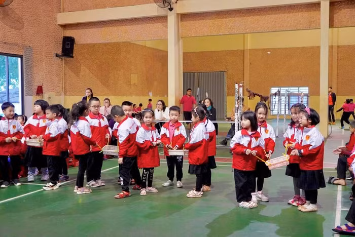 Ngoại khóa buổi 2 (Ảnh nhà trường)