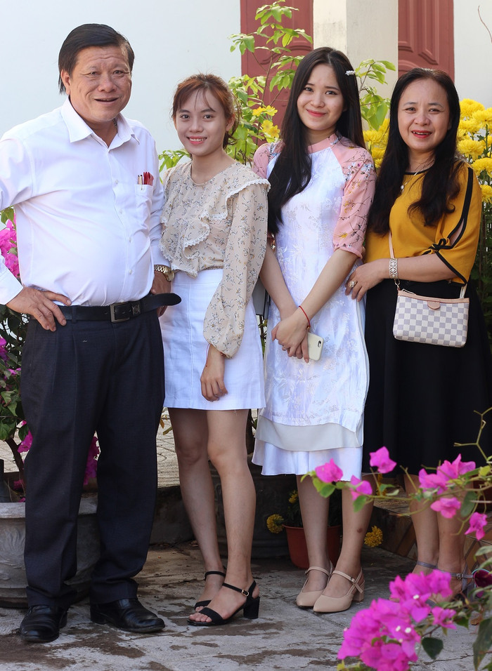 Cha mẹ là giáo viên nhưng con lại không muốn nối nghiệp (Ảnh: Phan Tuyết) Cha mẹ là giáo viên nhưng con lại không muốn nối nghiệp (Ảnh: Phan Tuyết)